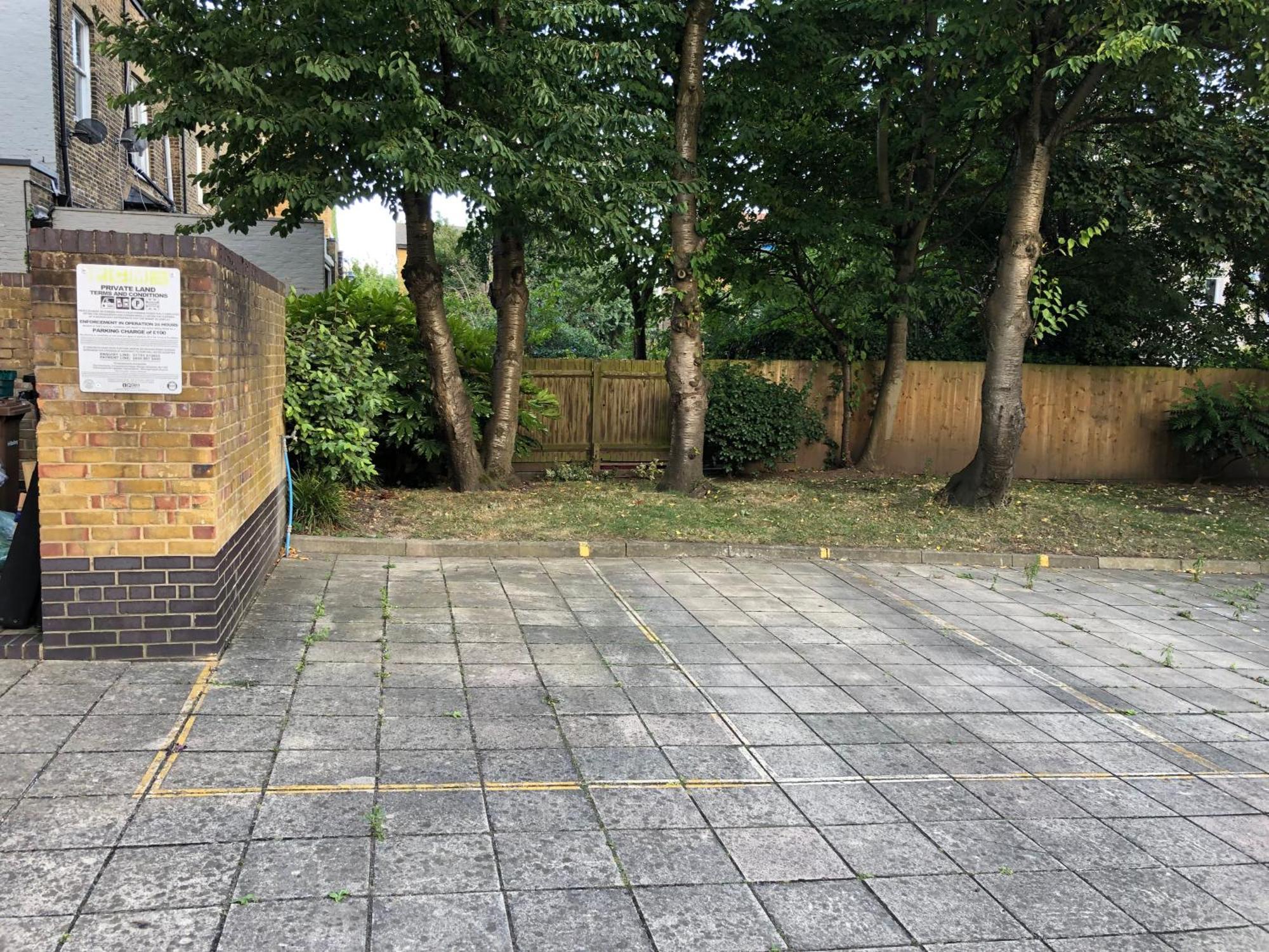 Cosy 2 Bedroom Flat In Manor House Londres Exterior foto